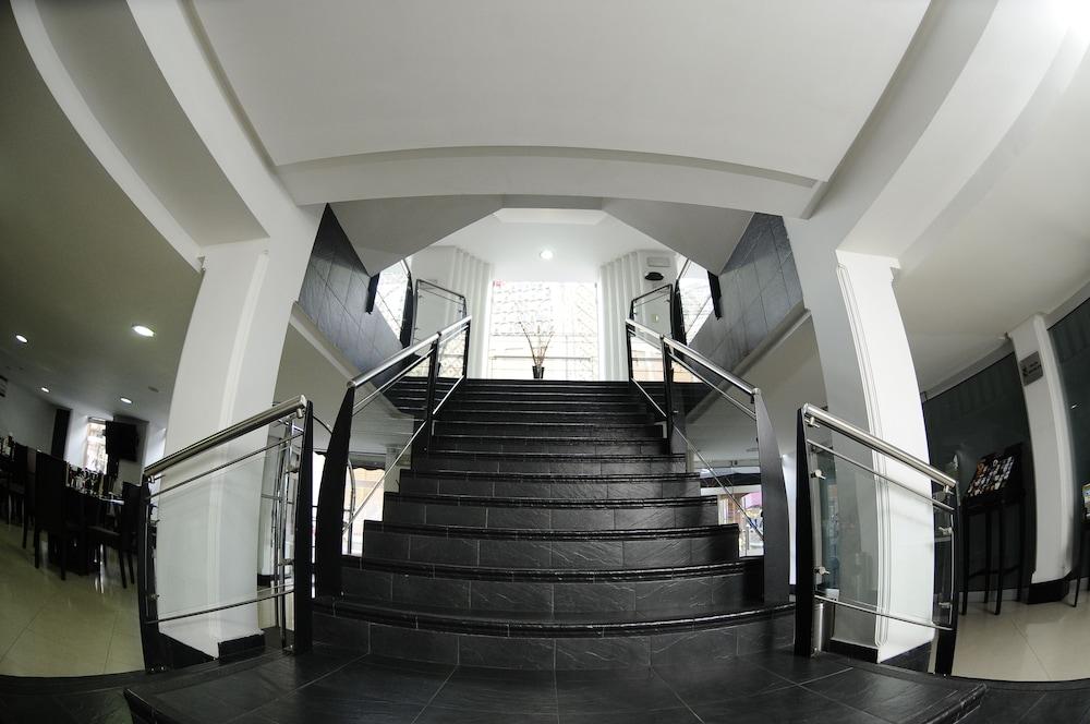El Porton De San Joaquin Hotell Medellín Exteriör bild