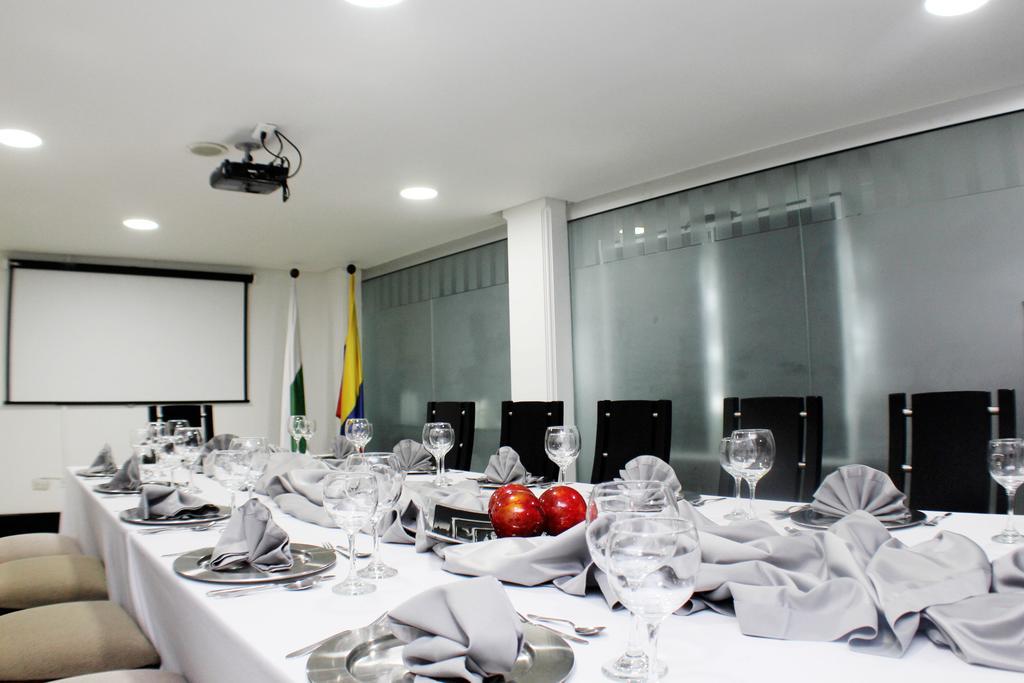 El Porton De San Joaquin Hotell Medellín Exteriör bild